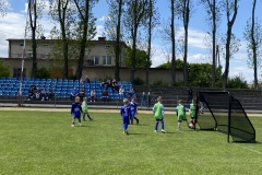 6D330F95-23AF-46AA-8718-8D399222C72A