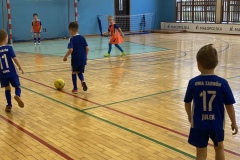 B09AAED5-C223-4167-B1FE-F424B040E437